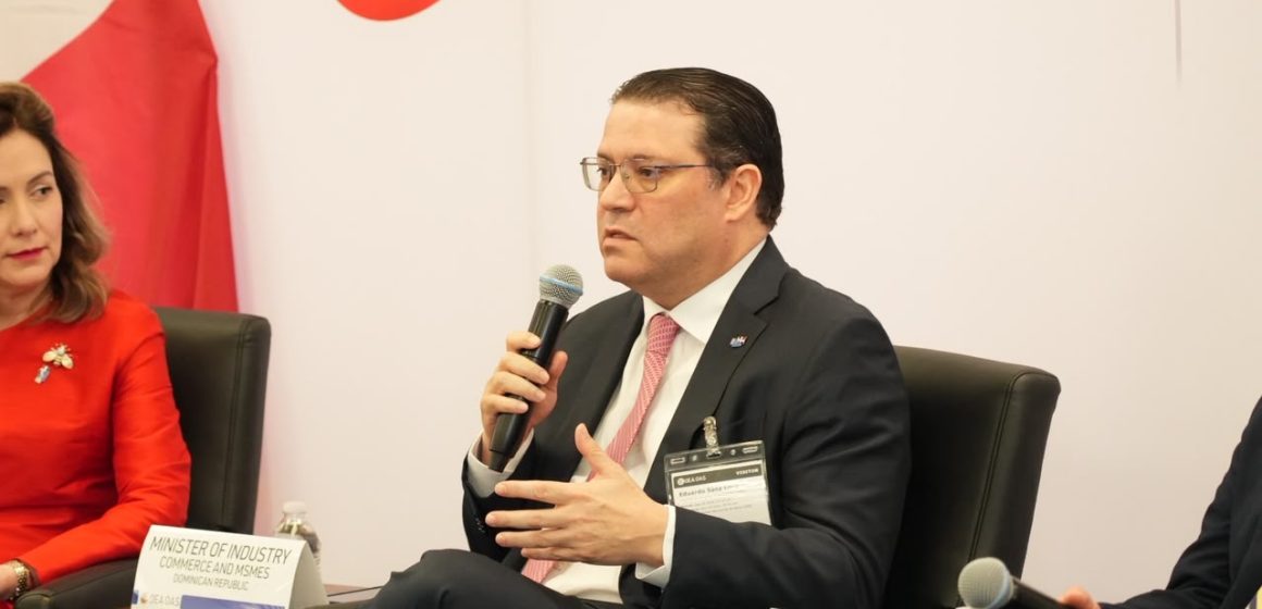 e1c34701-507b-47ae-95ad-c0c024ff710c Yayo Sanz Lovatón destaca ante la OEA en Washington el potencial de la IA para las mipymes