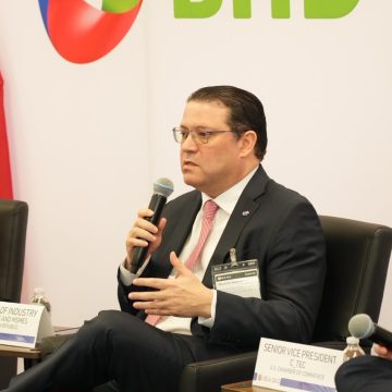 e1c34701-507b-47ae-95ad-c0c024ff710c Yayo Sanz Lovatón destaca ante la OEA en Washington el potencial de la IA para las mipymes