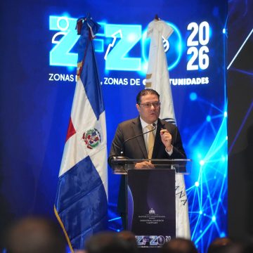 fbb4d5ef-5b87-4e45-81ba-cc779f6eecef Ministro Yayo Sanz Lovatón anuncia 15 mil becas para la formación de talentos de cara a la industria 5.0