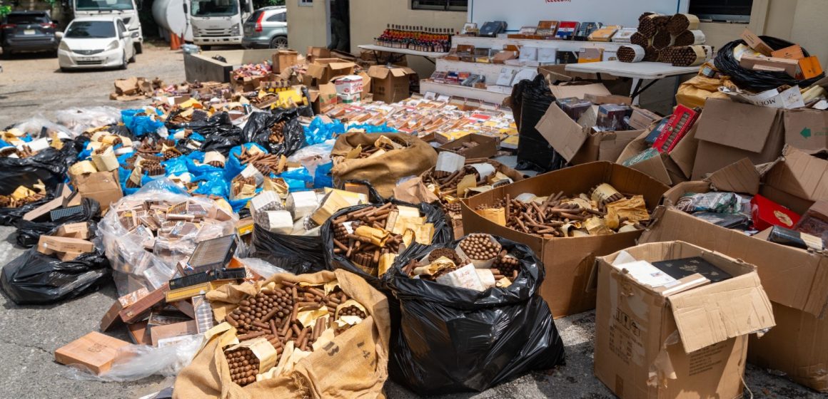 125c1e27-5dfe-4b3e-9788-24290d05659e MICM y CECCOM decomisan puros y bebidas por más de RD$40 millones