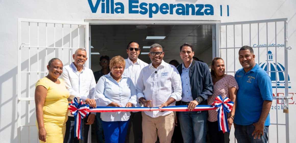 9e2fcdd6-e03d-4d7d-a4e1-84ac92799dc9 Propeep entrega centro comunitario en Villa Esperanza II en SDN, con una inversión de RD$3.7 millones