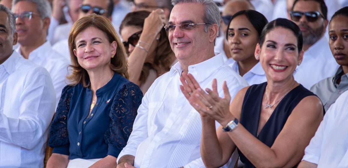 ABINADER-1-scaled Abinader, seis años después sigue con aprobación por encima del 50 %