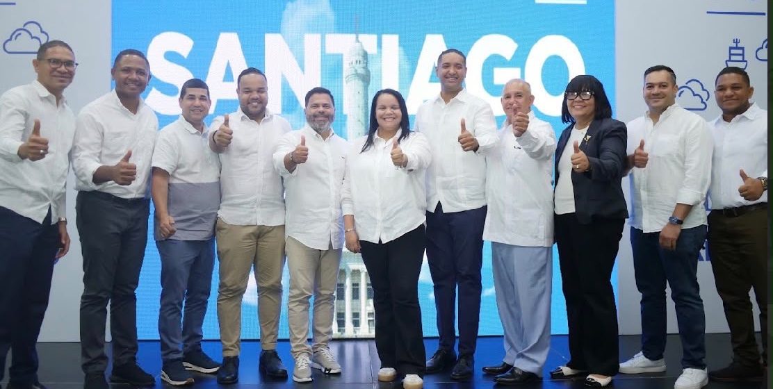 Leito Aguilera juramenta estructura de apoyo a David Collado en la Región Norte 2